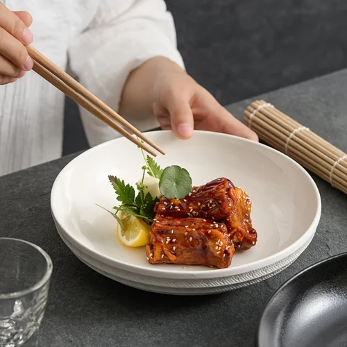 891ad9fb-fbbc-498a-b4d8-2d7179465935 Ceramic Deep Plate with Jumping Knife Pattern